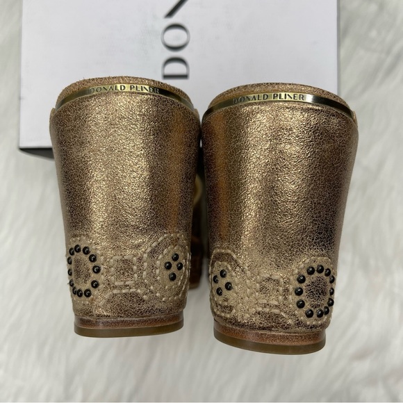 🆕 Donald J Pliner Indie Wedge Sandals - Light Bronze Suede - Picture 6 of 14